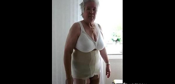  Ilovegranny Presents Amateur Granny Nude Pictures